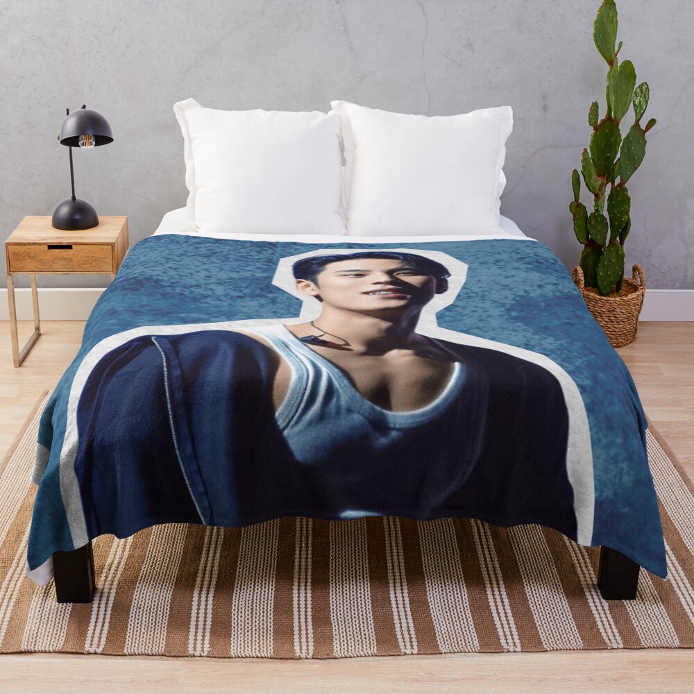 Seventeen Mingyu Kim Mingyu Throw Blanket