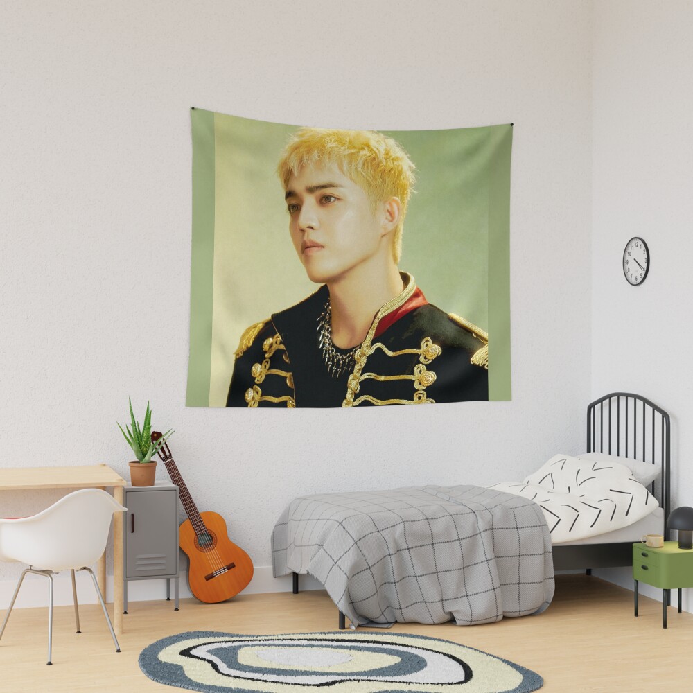 Seventeenn Scoup Tapestry