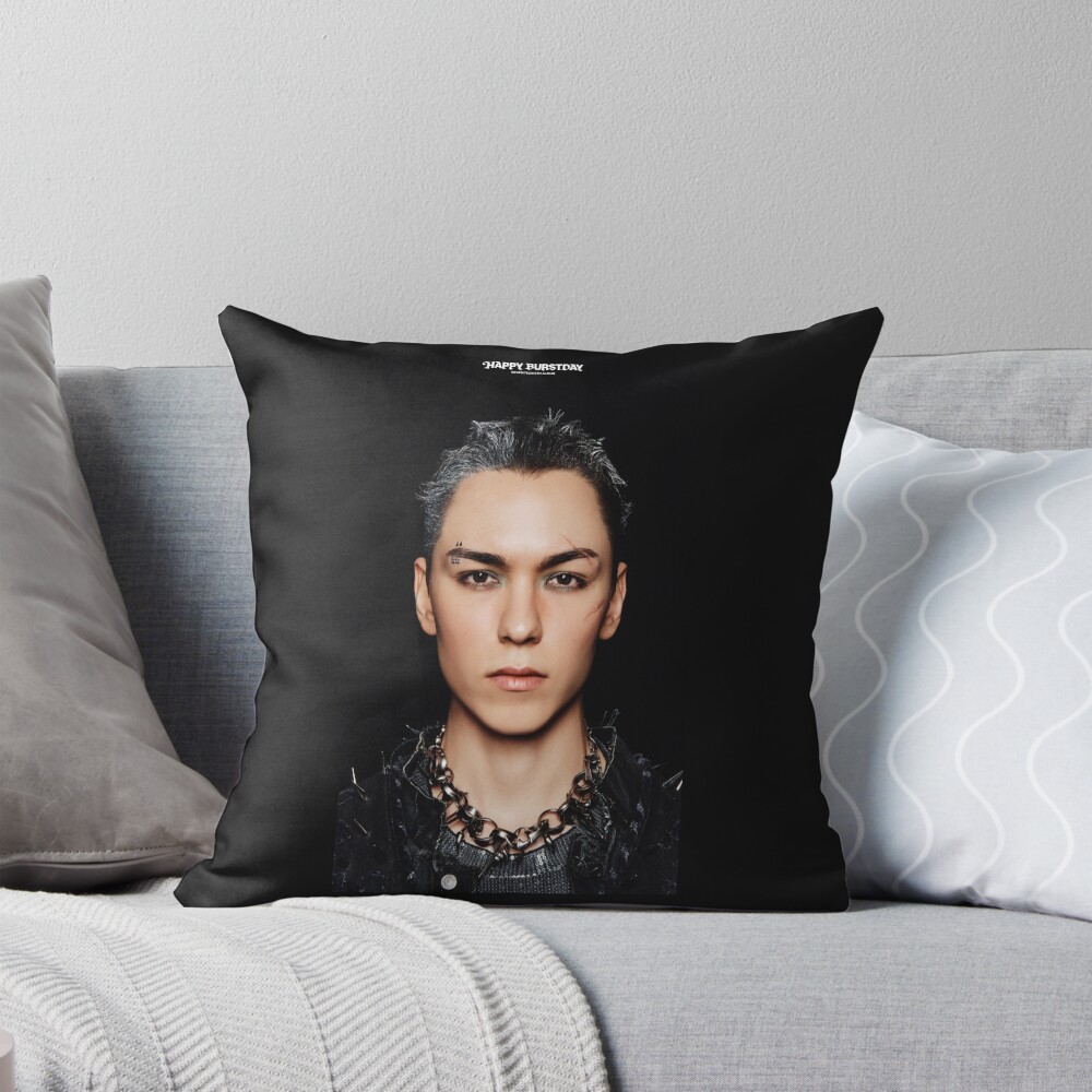 Vernon Seventeenn Throw Pillow