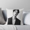 urthrow pillow couch smallsquare1000x1000 9 - Seventeen UK Shop